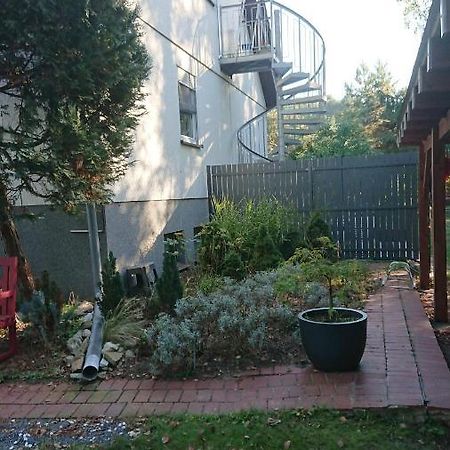 Klimatisiertes Ferienapartment An Der Stadtgrenze Von Berlin Gosen Buitenkant foto