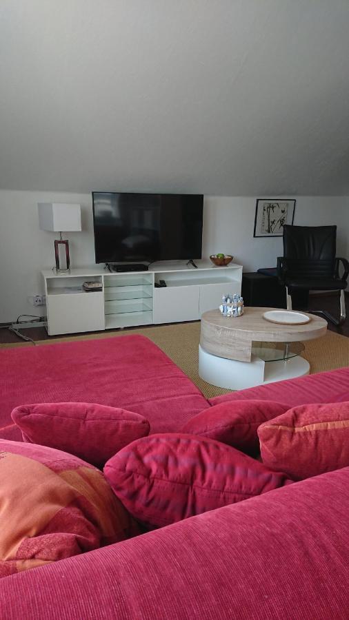 Klimatisiertes Ferienapartment An Der Stadtgrenze Von Berlin Gosen Buitenkant foto